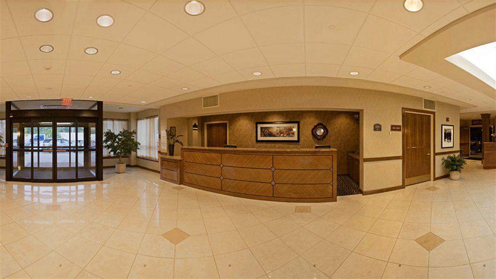 Holiday Inn Express Boston Brockton By Ihg Екстер'єр фото