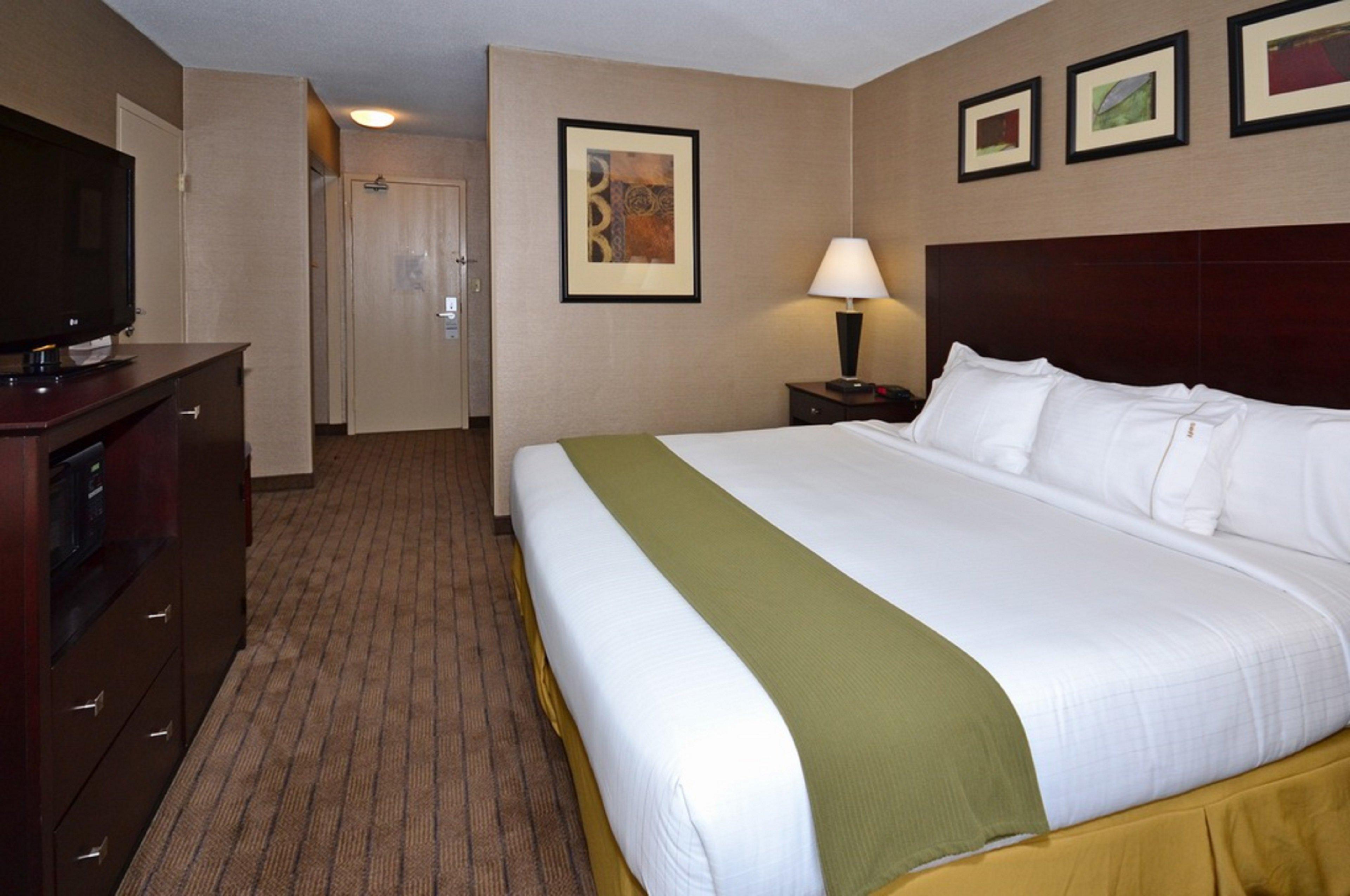 Holiday Inn Express Boston Brockton By Ihg Екстер'єр фото