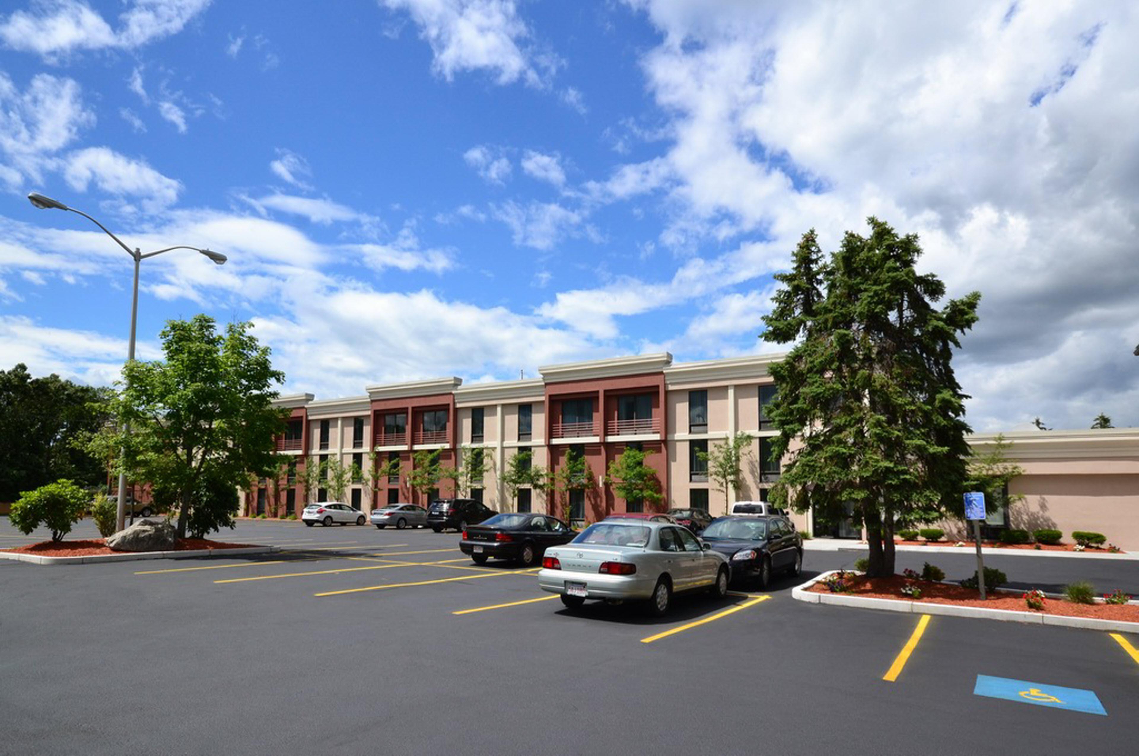 Holiday Inn Express Boston Brockton By Ihg Екстер'єр фото